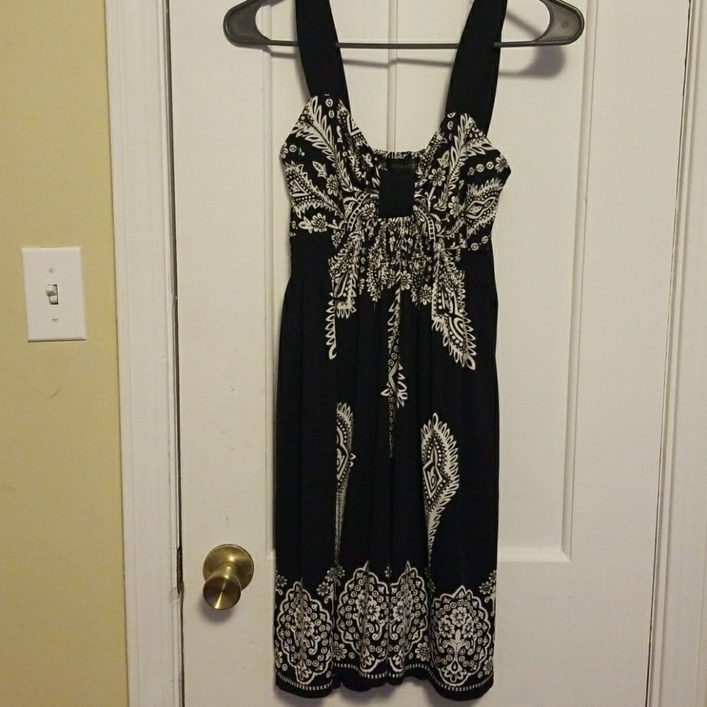 Black with White Details Summer Dress 🌞